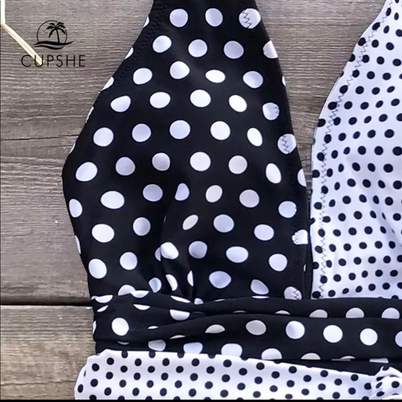 •LAST 1! CUPSHE | NWT | Polka Dot Belted 1 Piece• - Picture 3 of 8